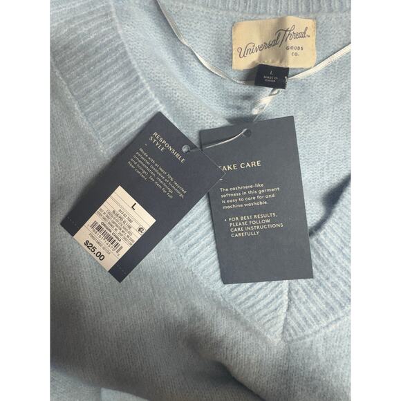 Universal Thread V Neck Sweater Womens L Blue Cashmere Like NWT - Picture 2 of 6